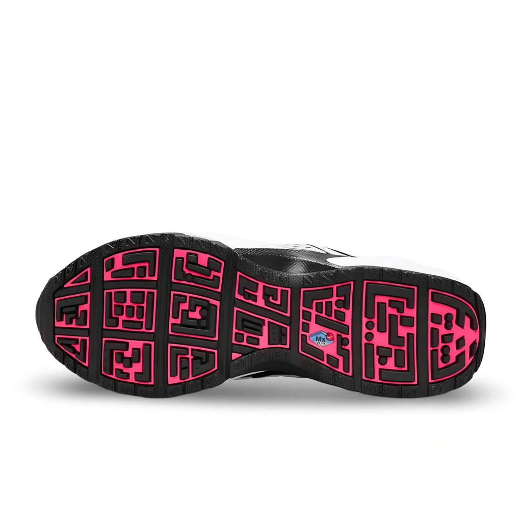 Nike Air Max Sunder in hyper pink and black.