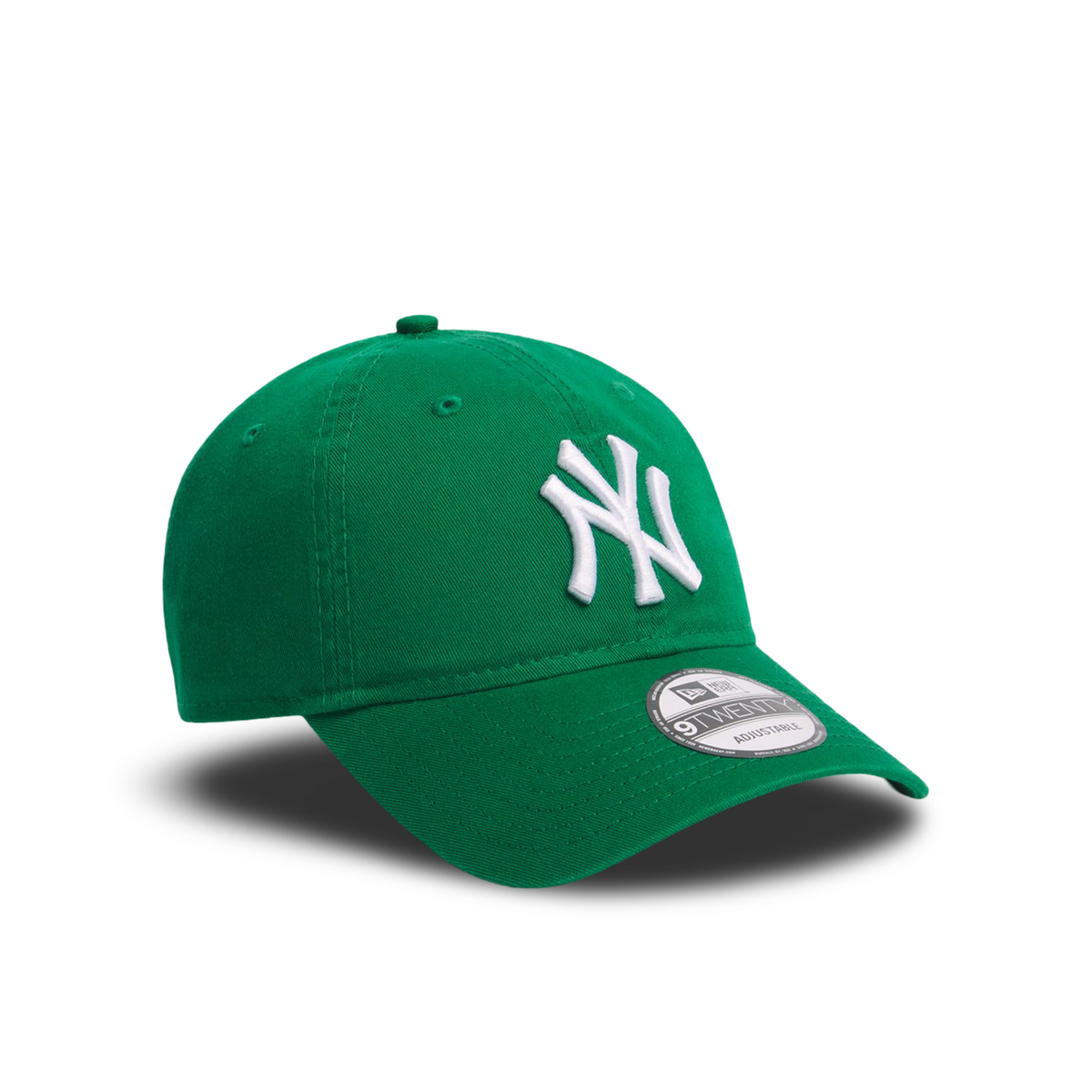 New York Yankees 9Forty adjustable green and white cap.